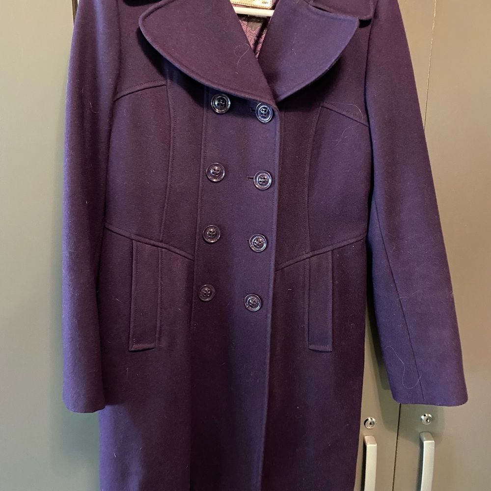 Ladies, medium purple guess Los Angeles wool coat in excellent condition
